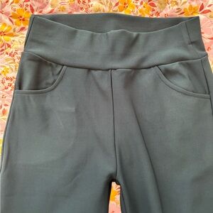 High-Waisted Green Leggings